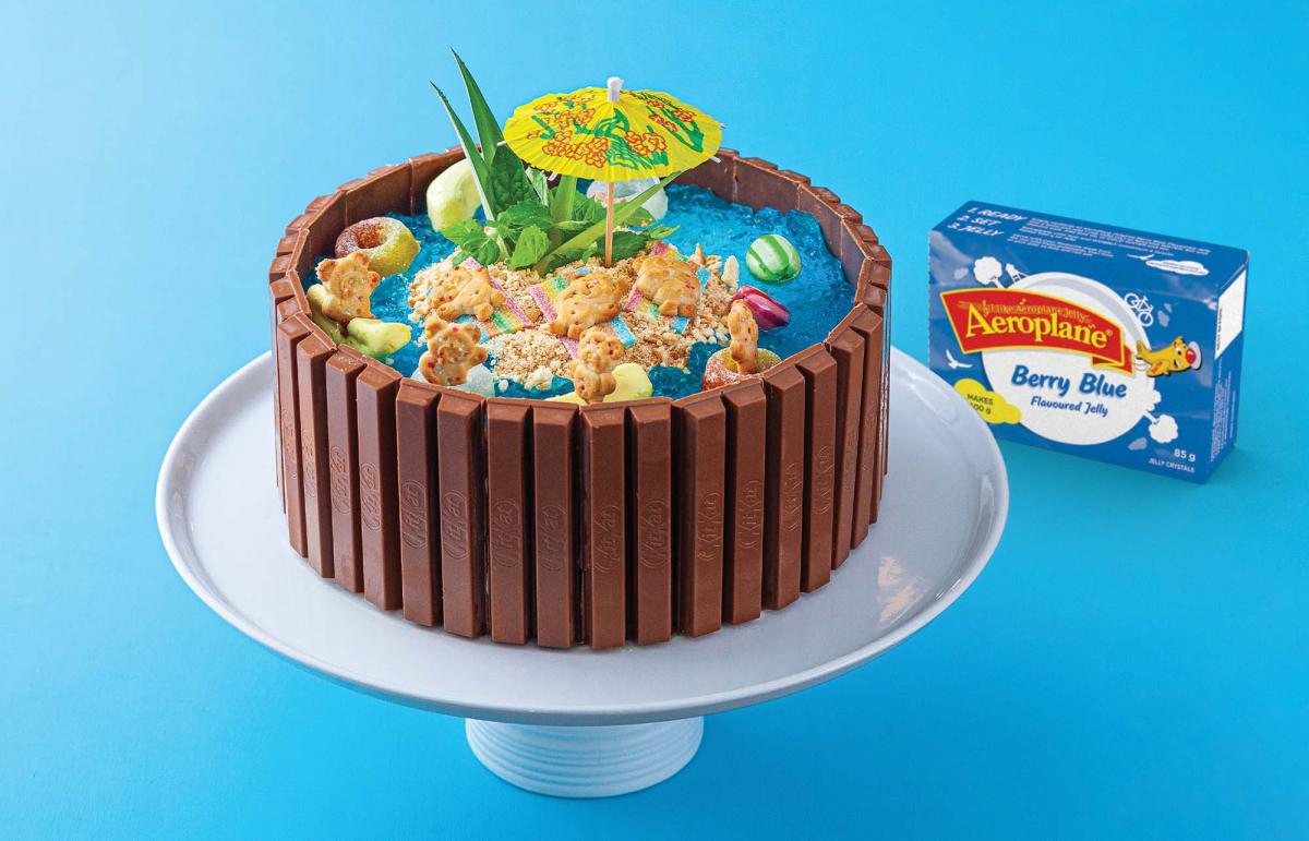 Aeroplane Jelly Pool Cake